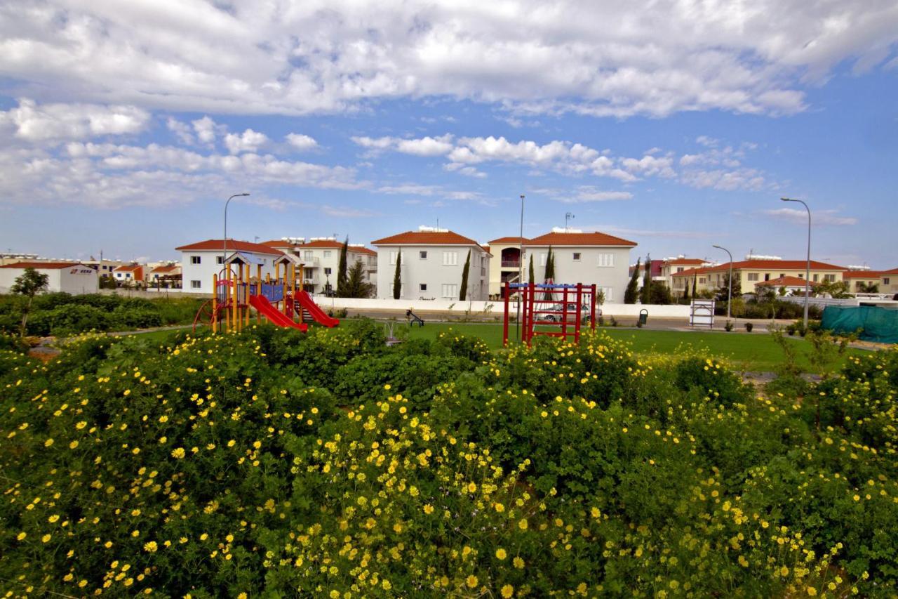Mythical Sands Apartments プロタラス エクステリア 写真